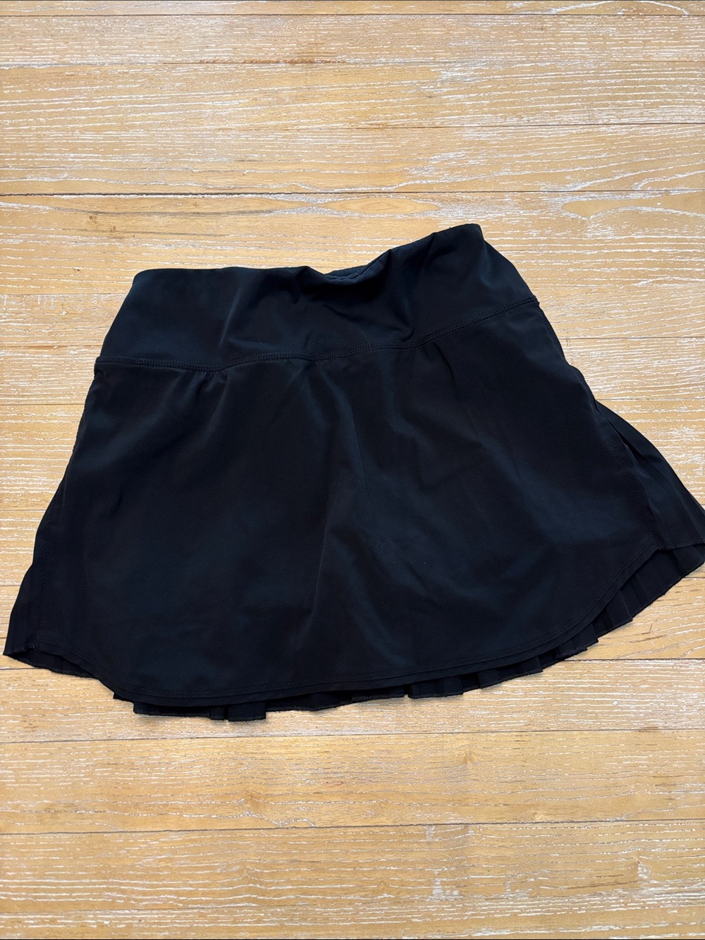 Black Pleated Women's 🎾 Tennis Skirt/Skort, Small - Picture 3 of 4